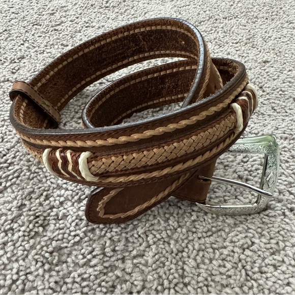 Justin Top Grain Cowhide Brown Leather Belt Womens Size 30 Woven Western Rodeo - Picture 3 of 14